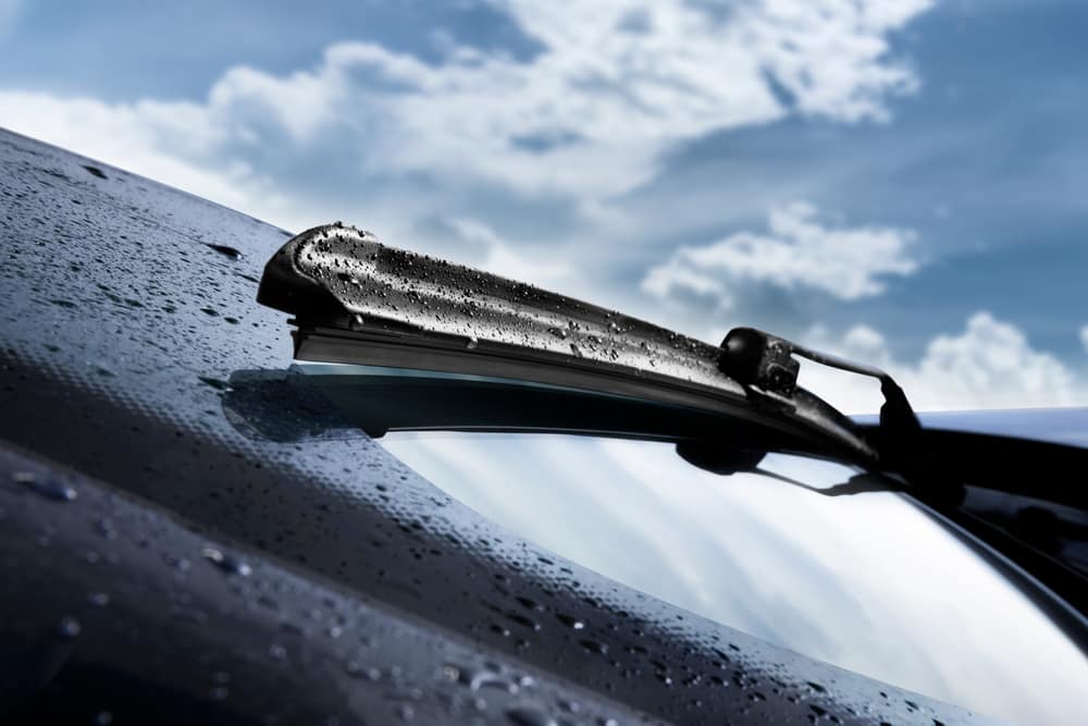 The Benefits of Aerodynamic Windshield Wipers: Reduced Drag and Noise