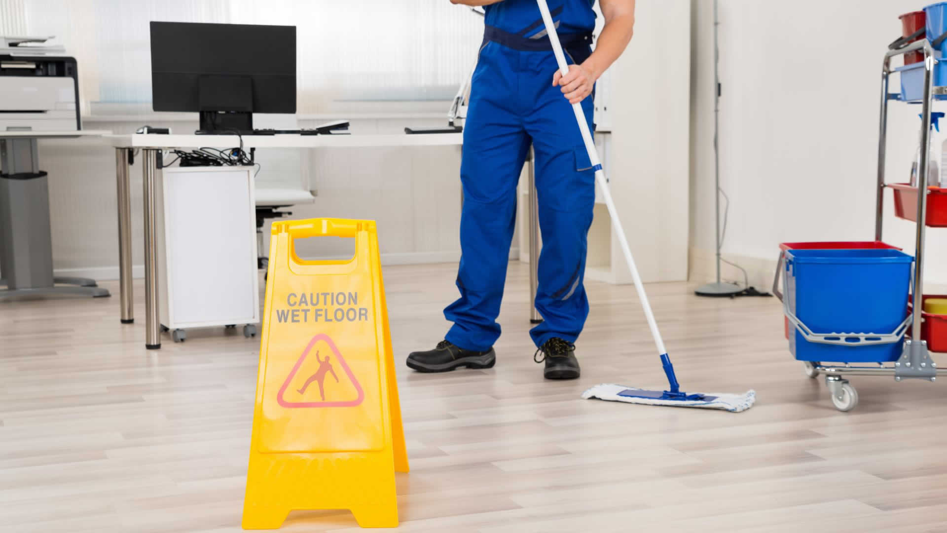 Crafting Commercial Cleanliness: Strategies for Pristine Environments